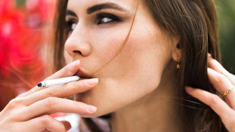 سیگار چگونه به پوست آسیب می رساند؟
