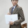 لباس فرم سازمانی؛ هزینه جاری یا سرمایه برند؟ بررسی تأثیر پوشش کارکنان بر تصویر سازمان