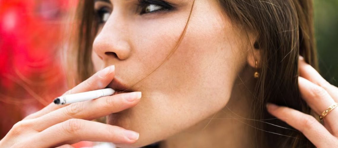 سیگار چگونه به پوست آسیب می رساند؟